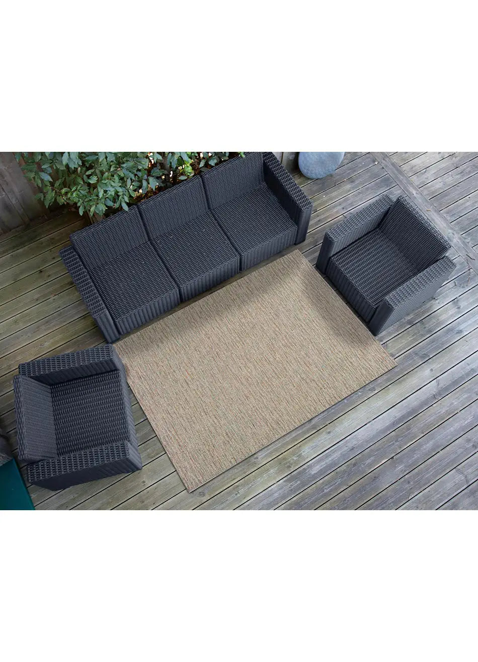 Alfombra a medida de exterior Asia 8209 Plata n el salón | Atticgo