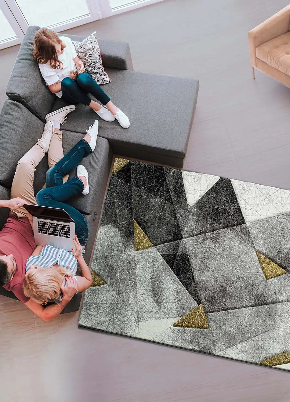 Atticgo Alfombra geométrica Bianca 24112 Gris Ambiente