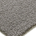 Alfombra shaggy a medida Catay Liso Gris Atticgo Esquina