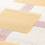 Detalle Alfombra geométrica colores empolvados Flashy 25403 Mostaza Atticgo