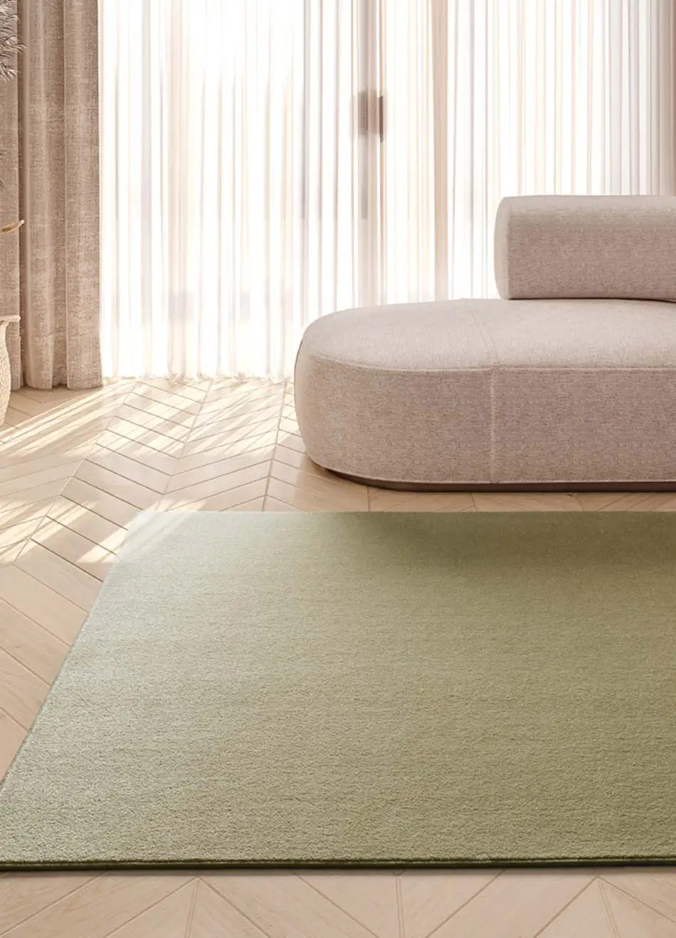 Alfombra a medida Illusion Liso Verde Atticgo para salón