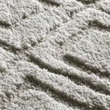 Textura alfombra de estilo escandinavo con relieve Juno 111 Plata Atticgo