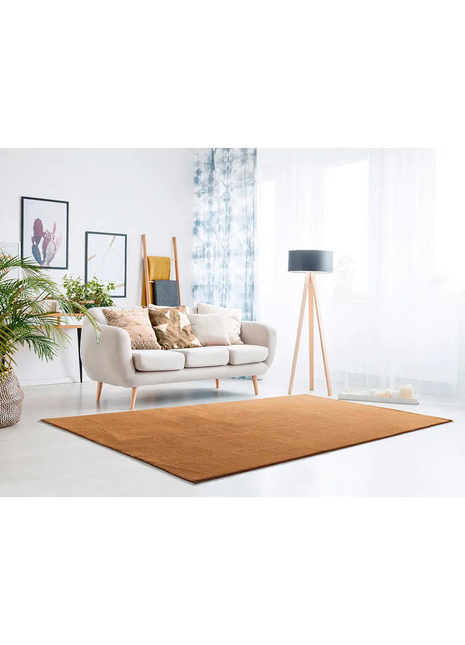 Alfombra a medida Loft Liso Cobre en el salón | Atticgo