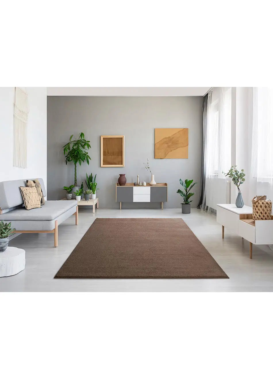 Alfombra a medida Montana Liso Beige en el salón | Atticgo