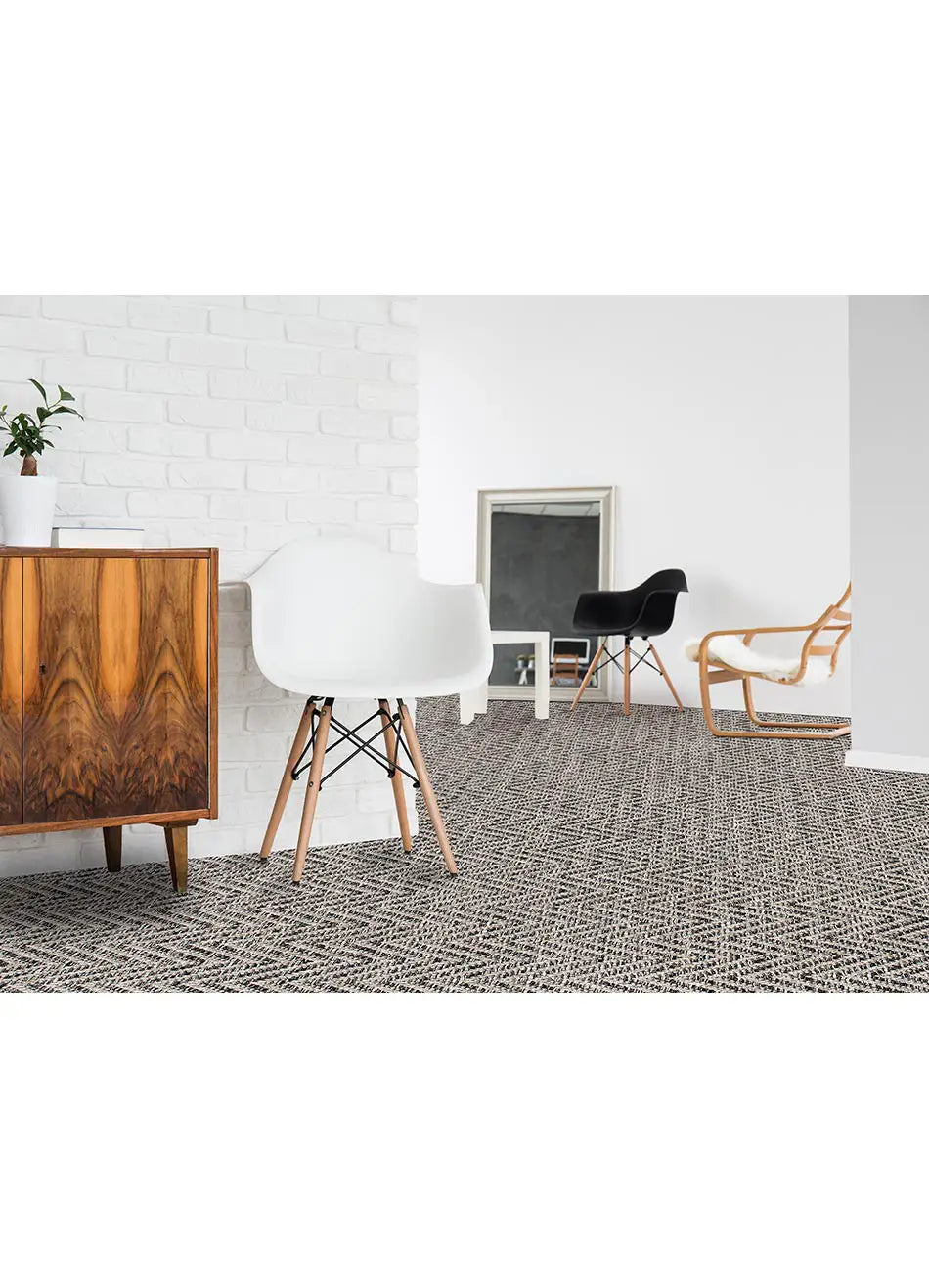 Alfombra a medida de exterior Natura 4027 Gris en salón | Atticgo