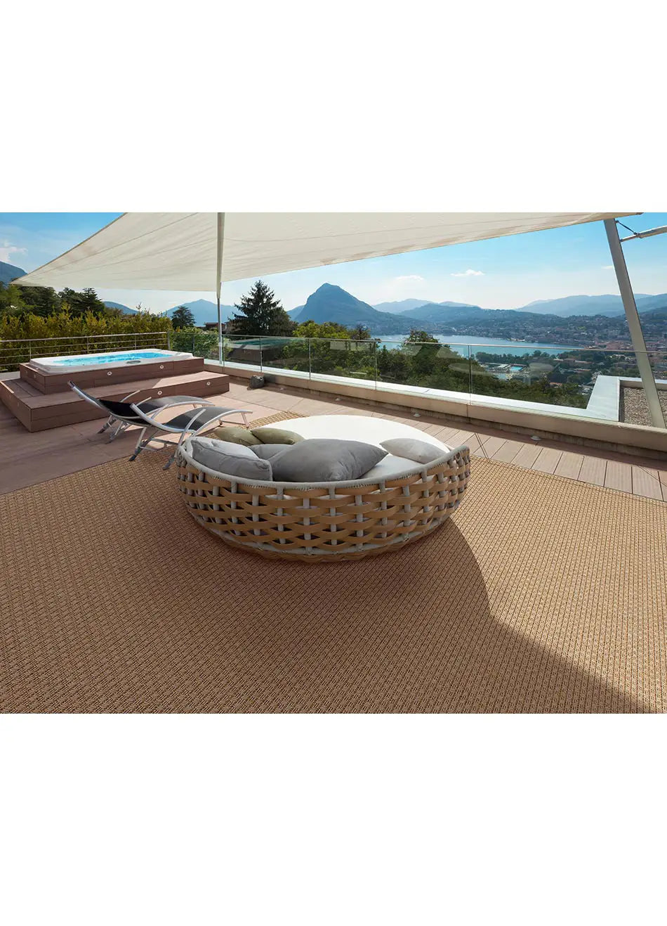 Alfombra a medida de exterior Natura 4508 Beige en terraza | Atticgo