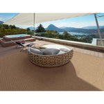 Alfombra a medida de exterior Natura 4508 Beige en terraza | Atticgo