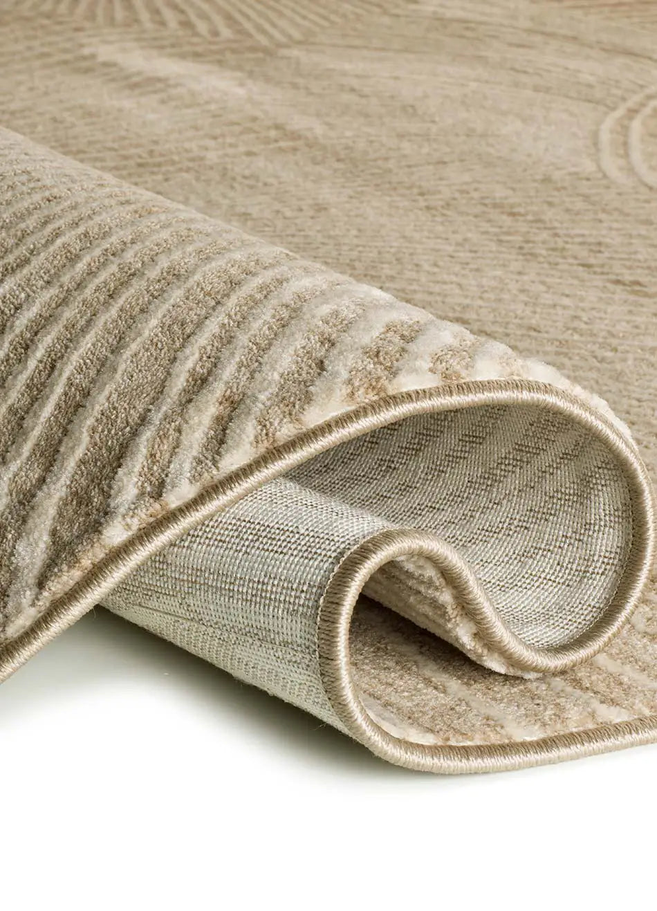Alfombra geométrica con flecos doblada Ona 52100 Beige Atticgo Detalle