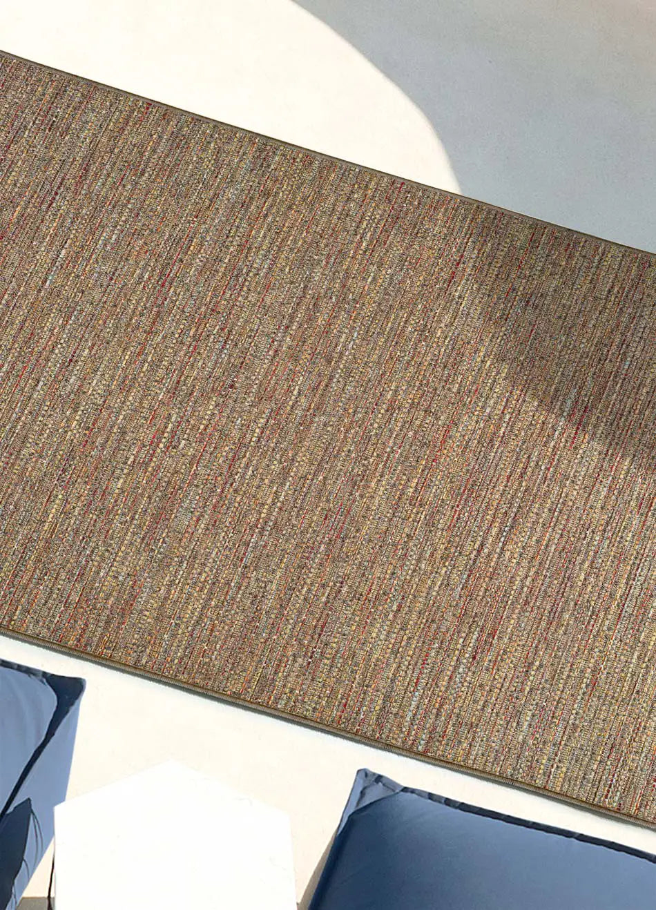 Alfombra a medida de exterior Rainbow 8201 Gris ambiente | Atticgo