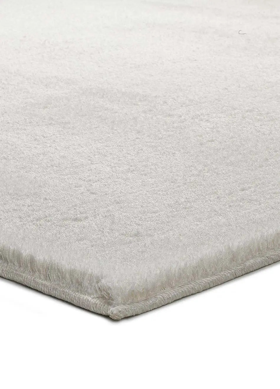 Alfombra a medida Silky Lush Liso Blanco esquina | Atticgo