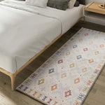 Alfombra dormitorio étnica en colores empolvados Tamaris 16805 Multicolor Atticgo